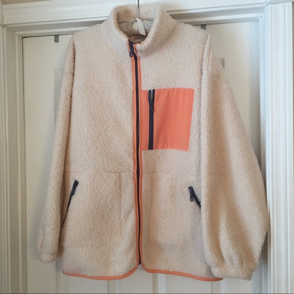 Universal Thread Top  Large - Picture 3 of 6